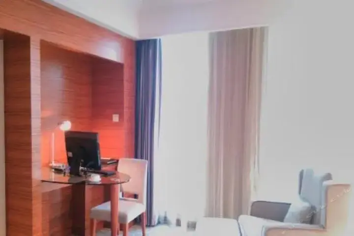 Нинбо: Ningbo East Shipu Hotel