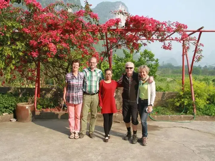 Яншо: Yangshuo Puyueju Inn