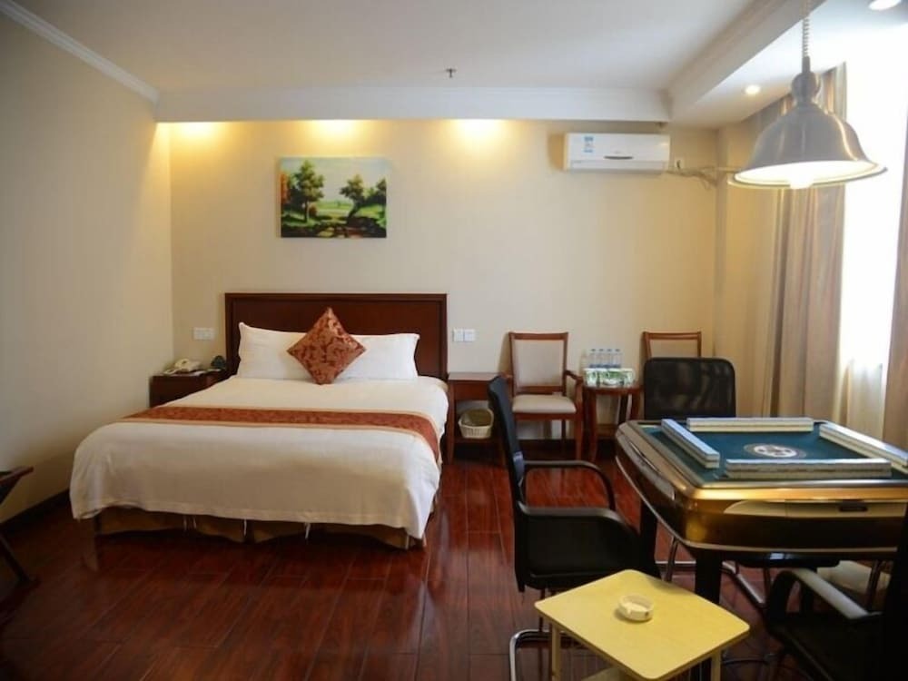 Хуаншань: GreenTree Inn Huangshan Tunxi Old Street Business Hotel