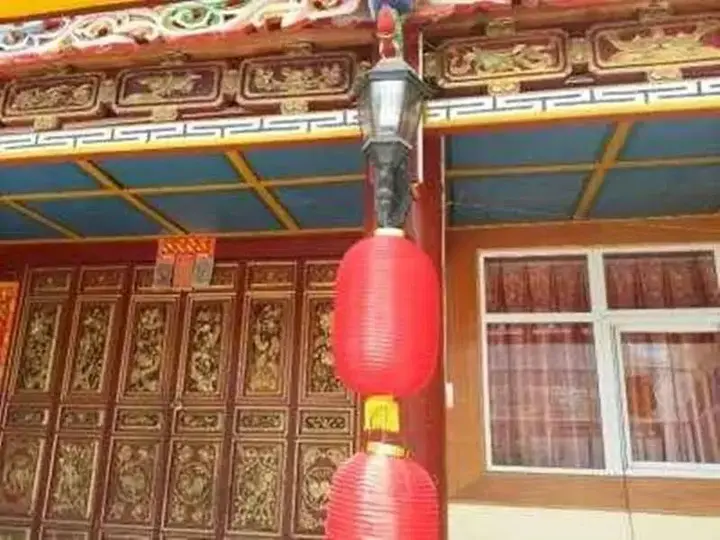 Шангри-Ла: 香格里拉达吉林卡客栈