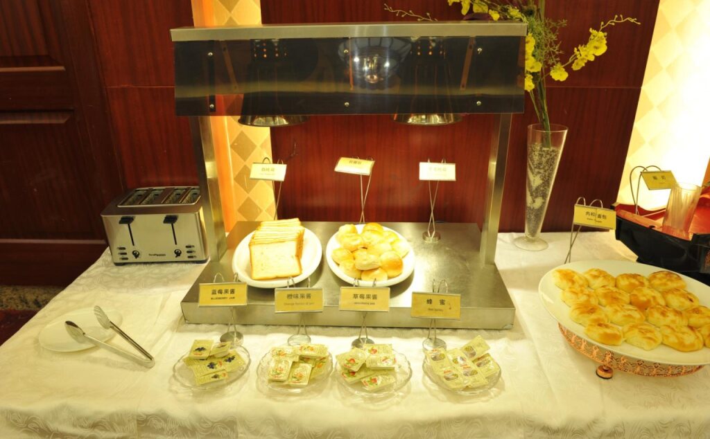 Куньмин: Kunming Zhong Huang Hotel