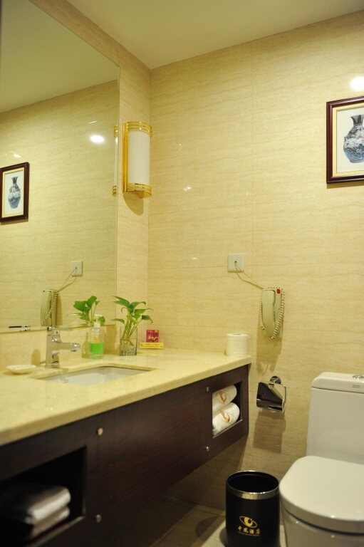 Куньмин: Kunming Zhong Huang Hotel