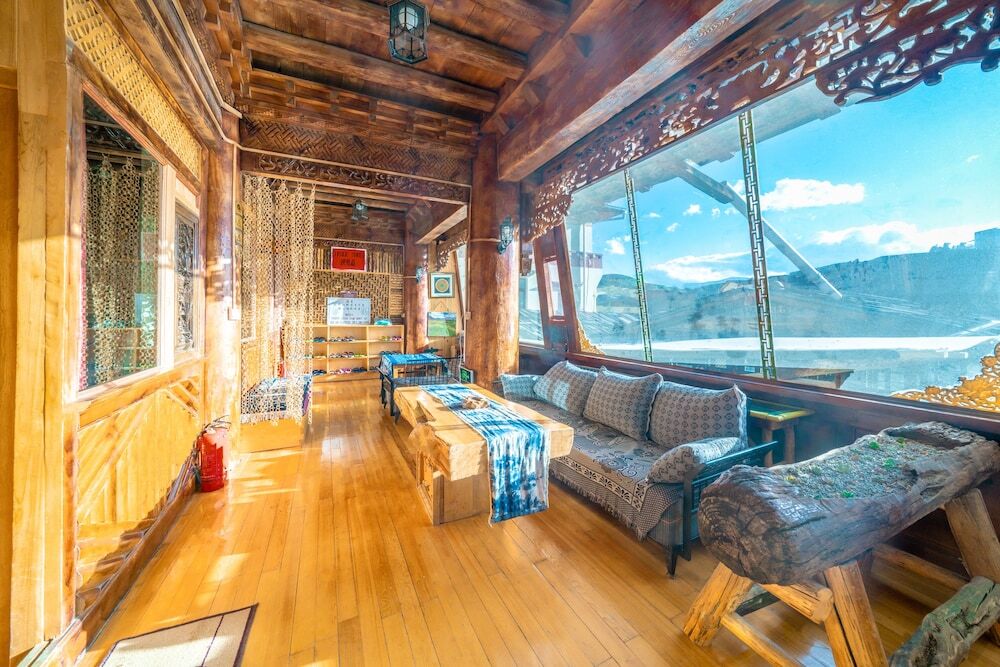 Шангри-Ла: Shangri-La Home Inn