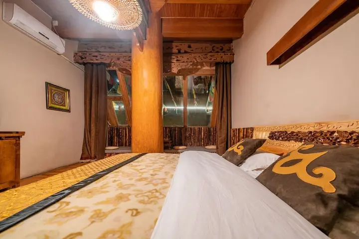 Шангри-Ла: Shangri-La Home Inn