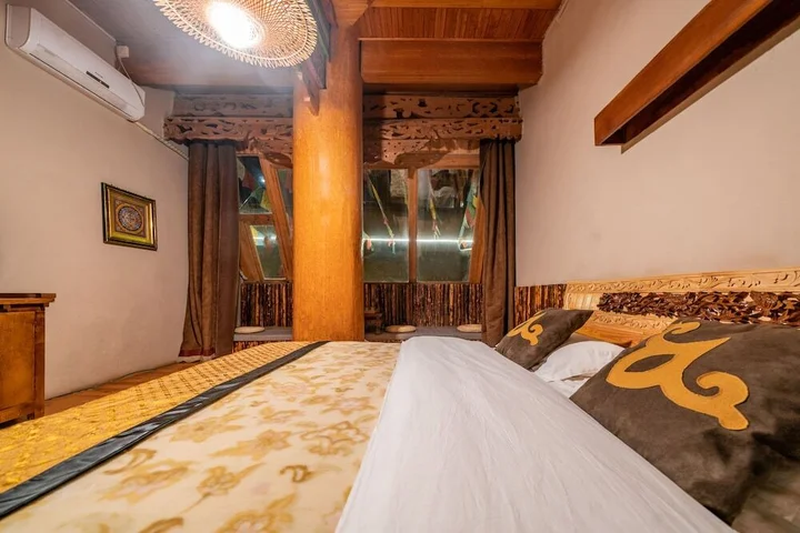 Шангри-Ла: Shangri-La Home Inn