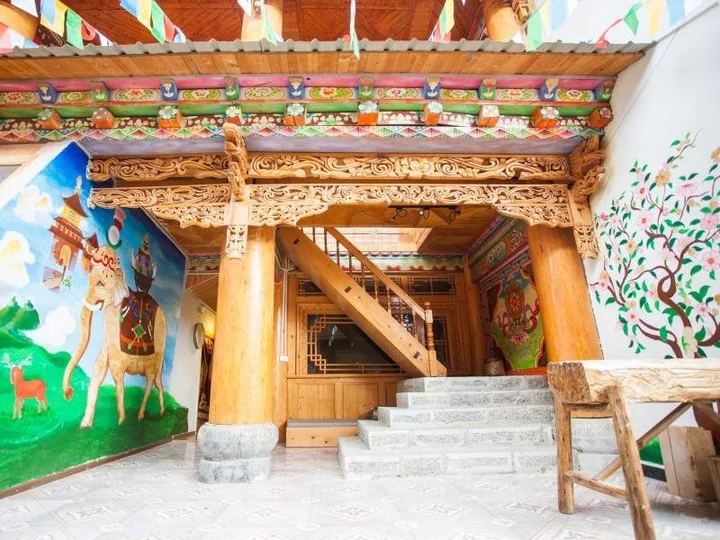 Шангри-Ла: Shangri-La Home Inn