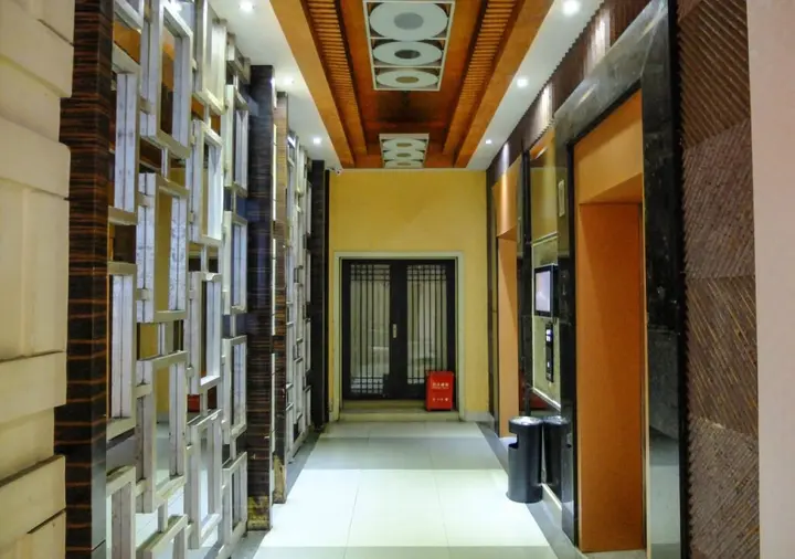 Шанхай: Rezen Meta Tree Hotel (City Center & The Bund, Shanghai)