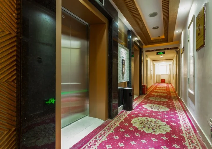 Шанхай: Rezen Meta Tree Hotel (City Center & The Bund, Shanghai)