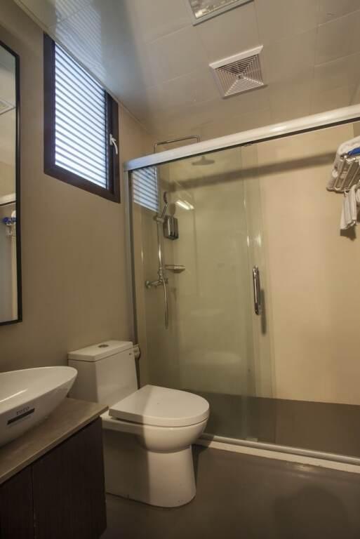 carousel image 4