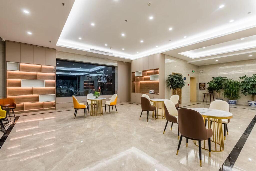 Яньчэн: Starway Hotel Yancheng Dafeng Huanghai Xi Road
