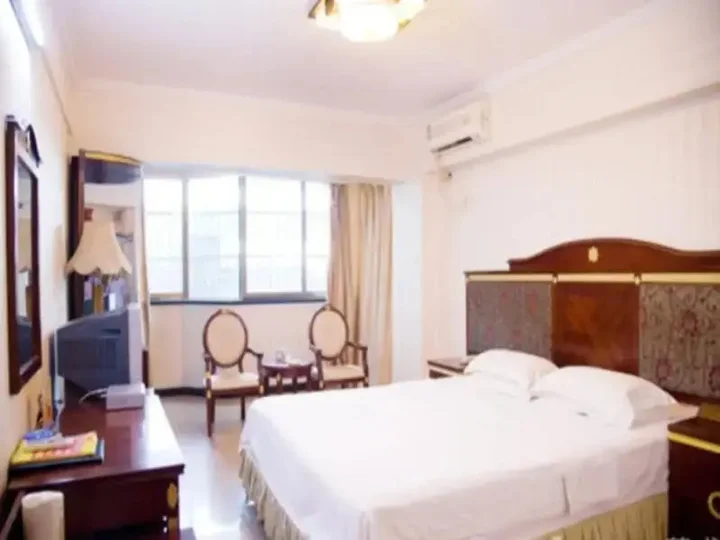 Наньнин: Nanning Gold Red Forest Hotel