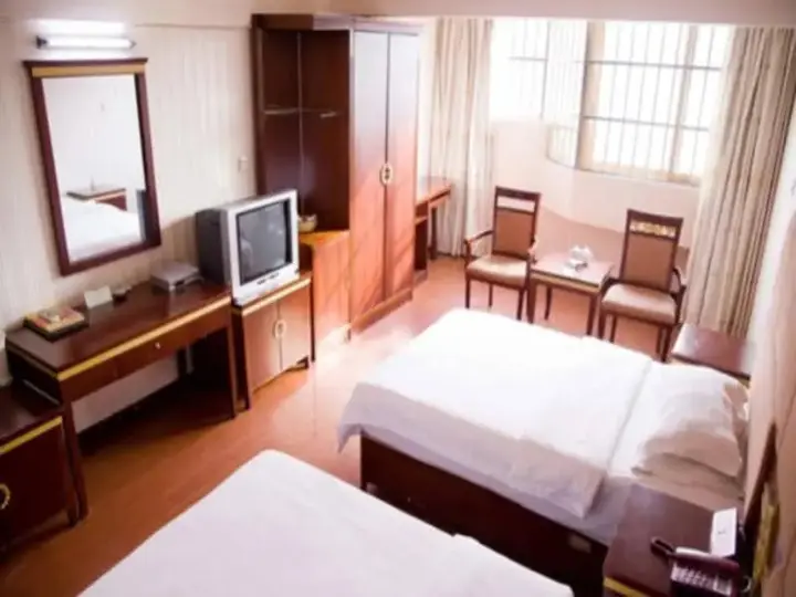 Наньнин: Nanning Gold Red Forest Hotel