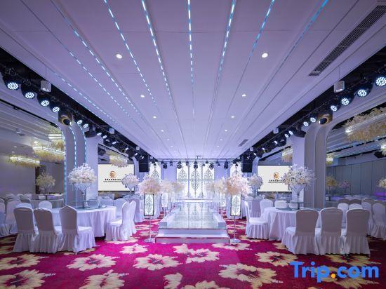 Ухань: Wuhan Canglong Avenue High-speed Railway Kerry International Hotel