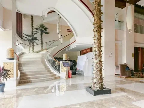 Ухань: Wuhan Canglong Avenue High-speed Railway Kerry International Hotel