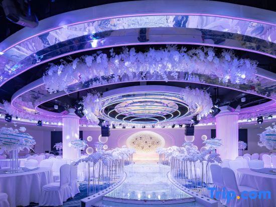 Ухань: Wuhan Canglong Avenue High-speed Railway Kerry International Hotel