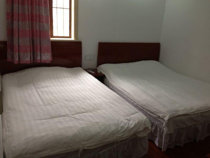 Чжоушань: Zhoushan Putuo Happy Inn