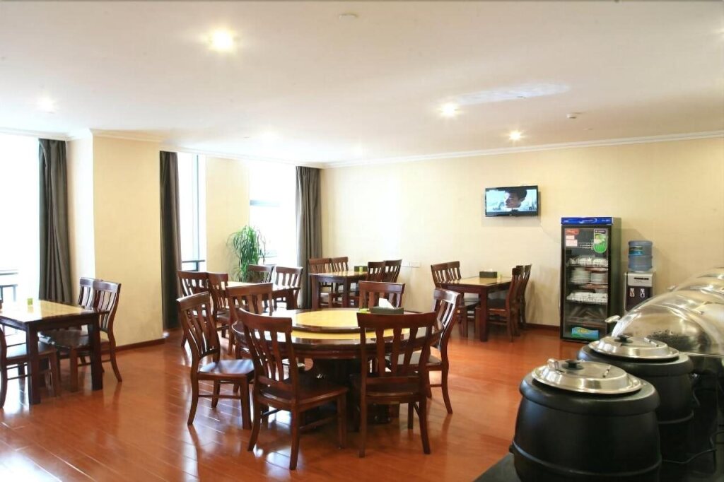Шаоксинг: GreenTree Inn Shaoxing Keqiao Xingyue Road Zhongqing Building Hotel