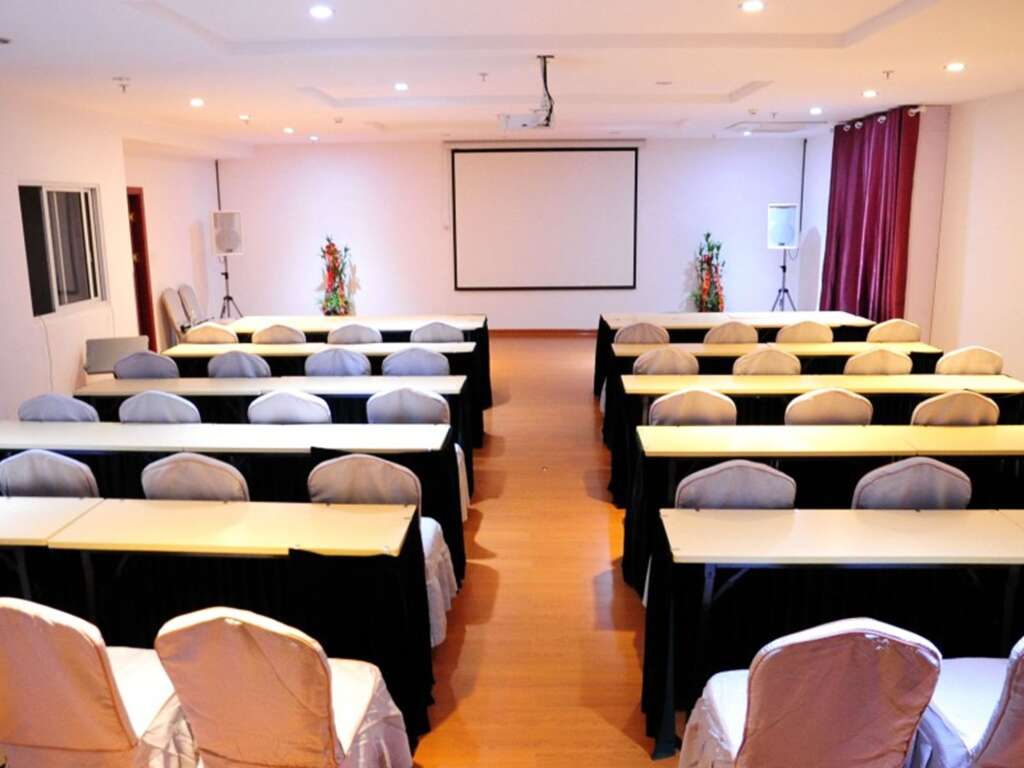 Яньчэн: GreenTree Inn Dongtai Jianggang Yingbin Road Gangcheng Avenue Business Hotel