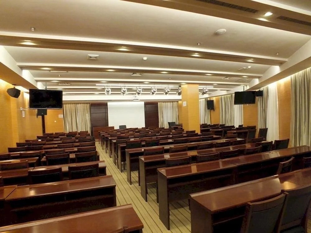 Чжанцзякоу: World Lidu Business Hotel