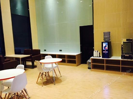 Фошань: 7 Days Inn Premium-Foshan Lecong Furniture Mall Branch