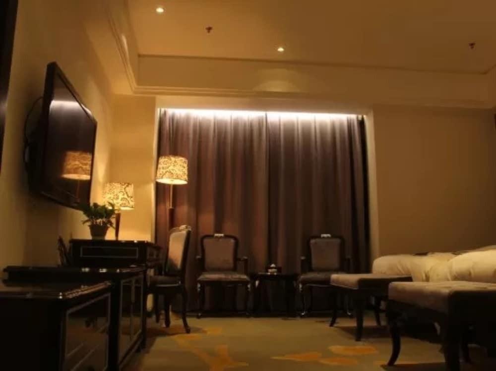 Урумчи: Silver Star Hotel