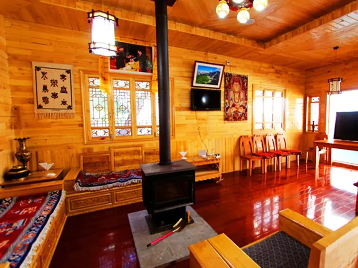 Шангри-Ла: Shangri La Balagezong Lover Valley Hotel