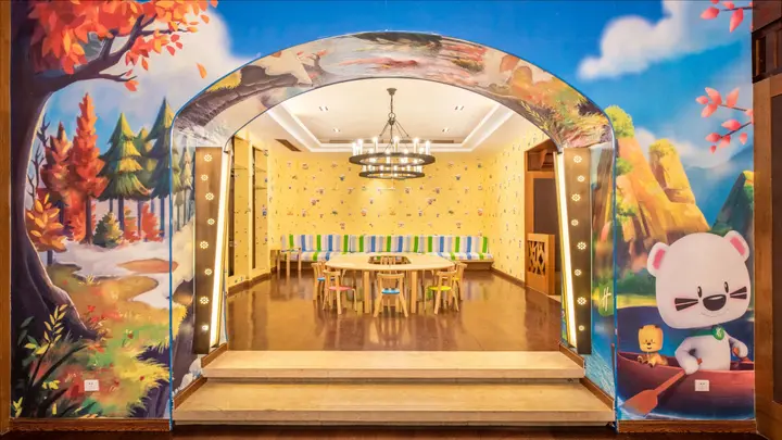 Байшань: Holiday Inn Changbaishan Suites