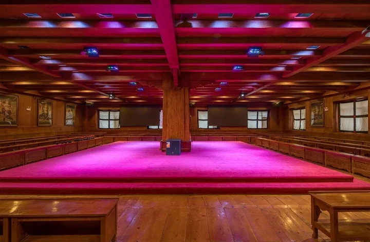 Шангри-Ла: Shuizhuang Hotel
