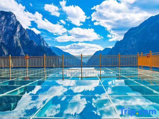 Шангри-Ла: Shuizhuang Hotel