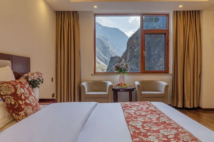Шангри-Ла: Shuizhuang Hotel