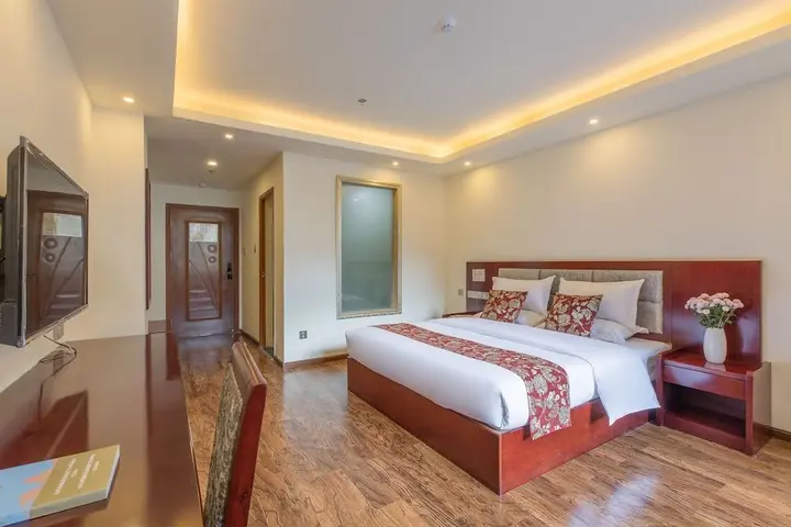 Шангри-Ла: Shuizhuang Hotel
