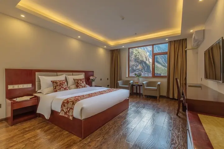 Шангри-Ла: Shuizhuang Hotel
