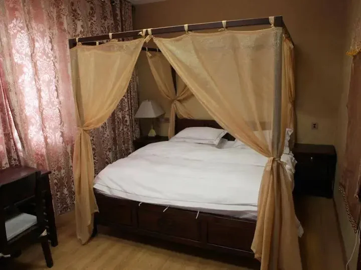 Шангри-Ла: Zifengxuan Boutique Inn