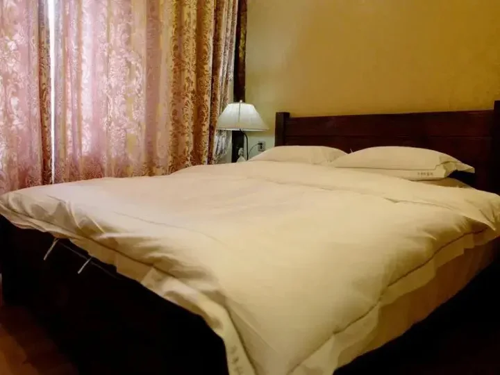 Шангри-Ла: Zifengxuan Boutique Inn