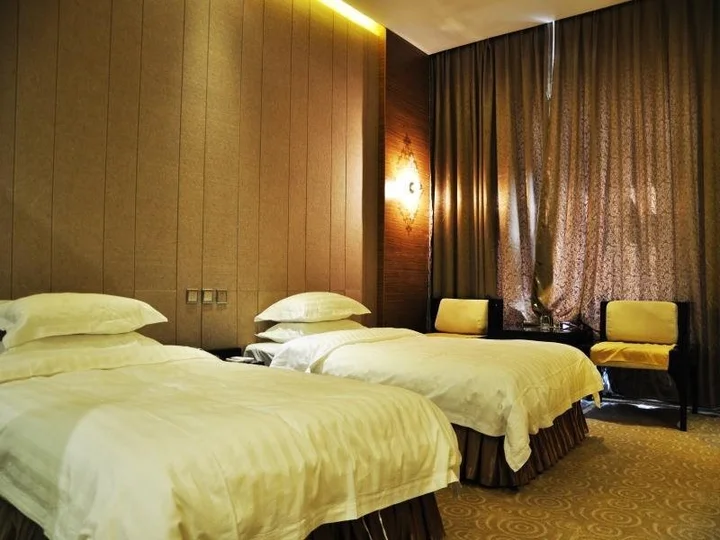 Хулун-Буир: Aolong Business Hotel