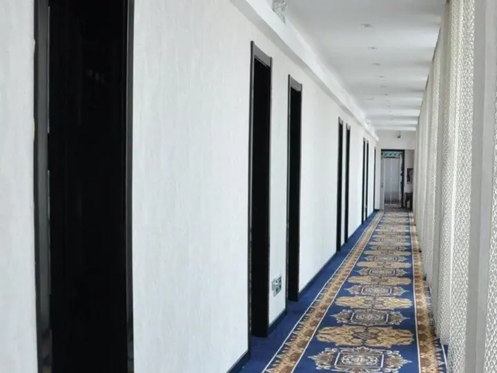 Хулун-Буир: Aolong Business Hotel