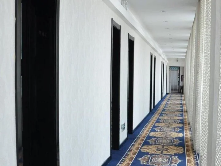 Хулун-Буир: Aolong Business Hotel