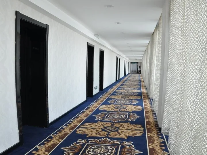Хулун-Буир: Aolong Business Hotel