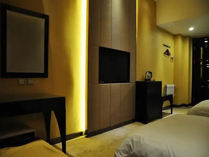 Хулун-Буир: Aolong Business Hotel