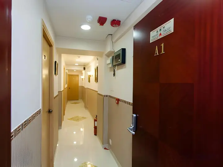 Гонконг: May Fair Guest House