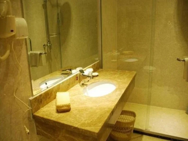 Сюйчжоу: GreenTree Inn Chuzhou Dingyuan County People's Square General Hospital Business Hotel