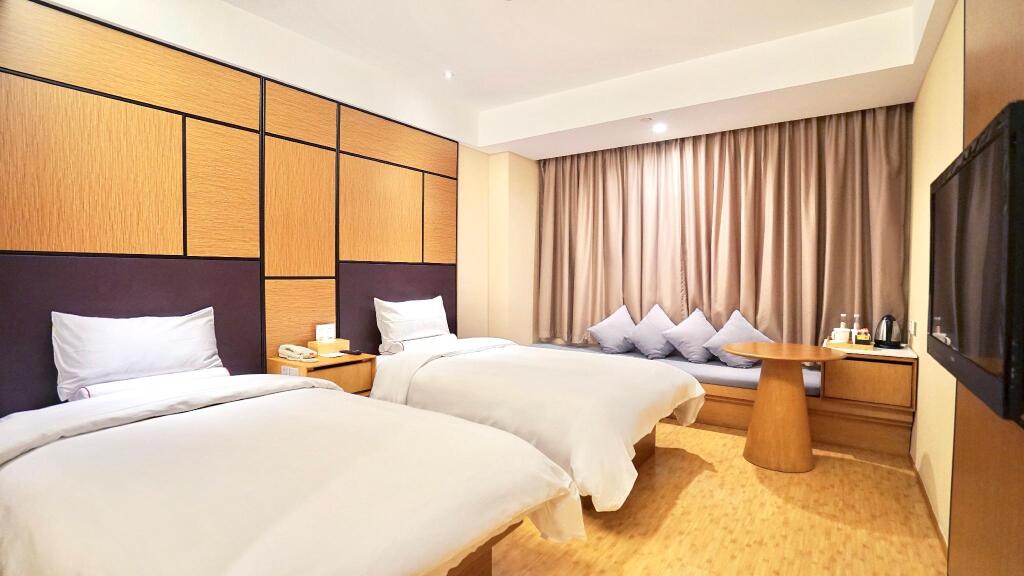Ханчжоу: JI Hotel (Hangzhou West Lake Hubin Jiefang Road)