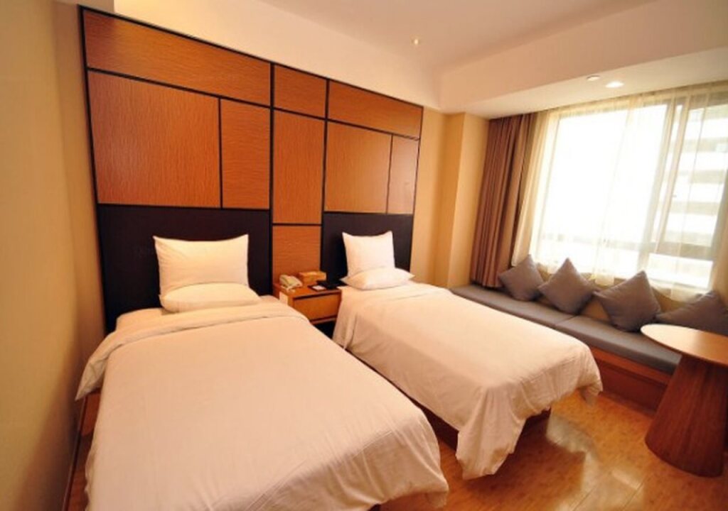 Ханчжоу: JI Hotel (Hangzhou West Lake Hubin Jiefang Road)