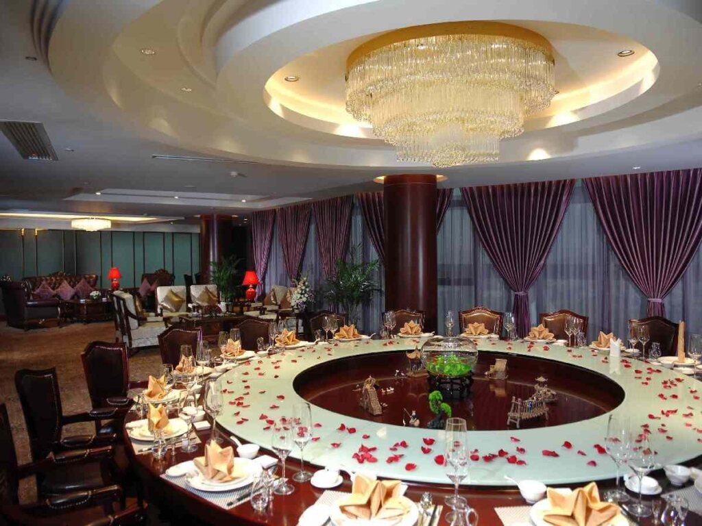 Чичжоу: Jiarun Gloria Grand Hotel Jiuhuashan