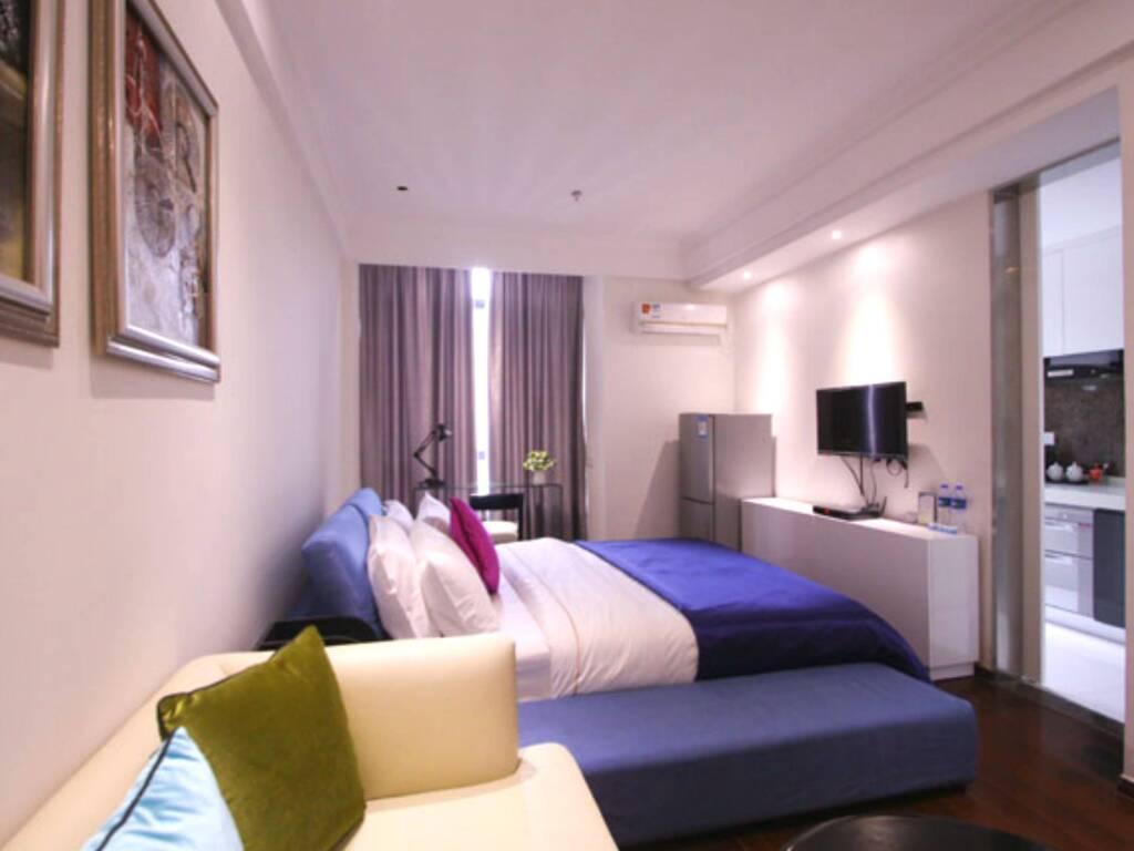 Фошань: Private Apartment-Huayuan International