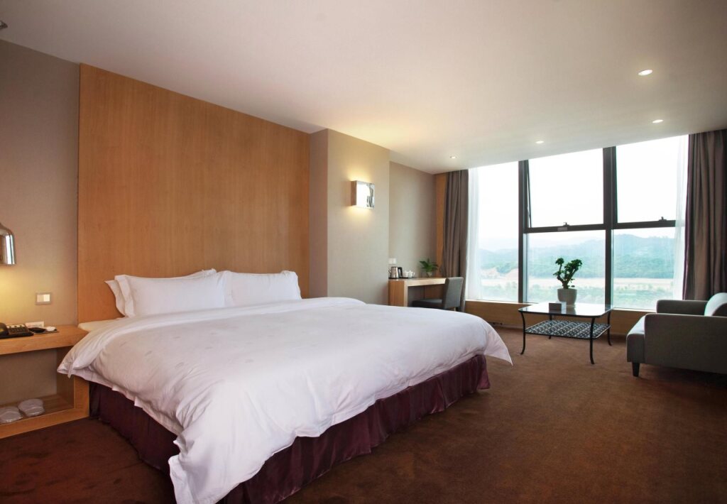 Шэньчжэнь: The Art Hotel