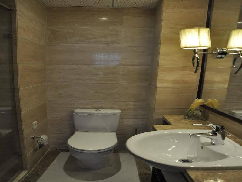 Чанчжоу: Ramada Plaza Changzhou