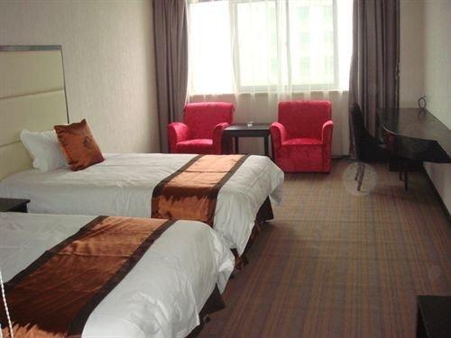 Хэфэй: New Metropolis Hotel