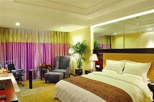 Шэньян: Shenyang Sanlong Spring Hotel