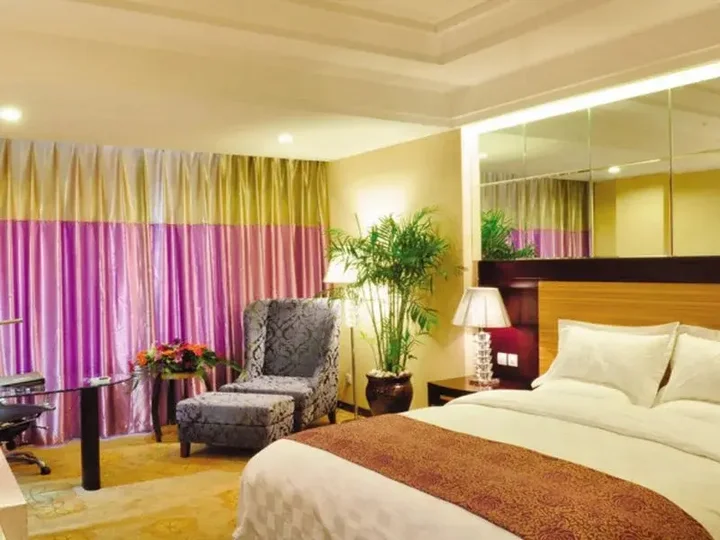 Шэньян: Shenyang Sanlong Spring Hotel